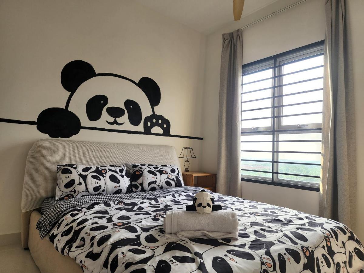 Apartament Netflix Panda House 3B2R Rimbayu Kota Kemuning With Atari Games Teluk Panglima Garang Zewnętrze zdjęcie