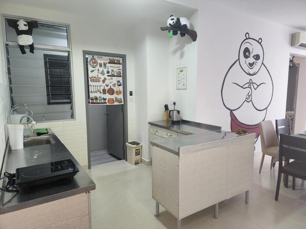 Apartament Netflix Panda House 3B2R Rimbayu Kota Kemuning With Atari Games Teluk Panglima Garang Zewnętrze zdjęcie
