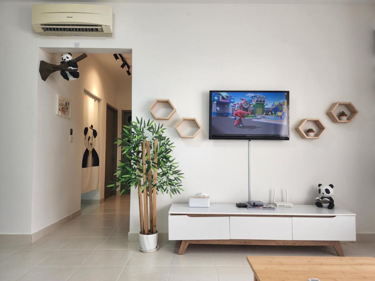 Apartament Netflix Panda House 3B2R Rimbayu Kota Kemuning With Atari Games Teluk Panglima Garang Zewnętrze zdjęcie
